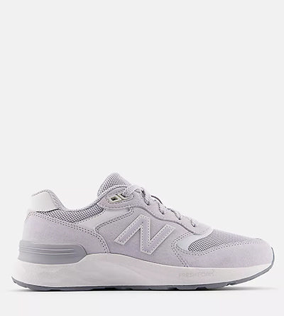 NEW BALANCE 880 V7 WALKING PEARL New Balance