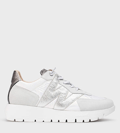 WONDERS A-2464 METALLIC SILVER Wonders